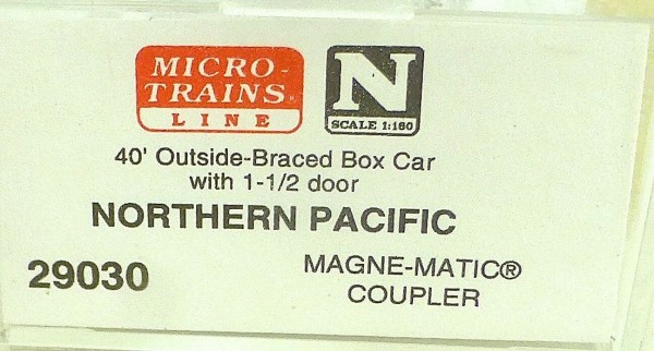 40´ Outside Br Boxcar NORTHERN PACIFIC 8006 Micro Trains Line 29030 N 1:160 C å*