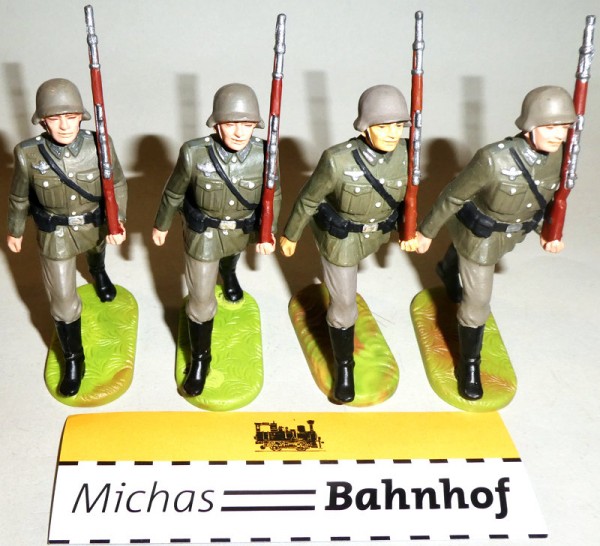 4x Soldaten marschierend Gewehr hoch Elastolin Kunststoff 8,5cm #7 KB4 å