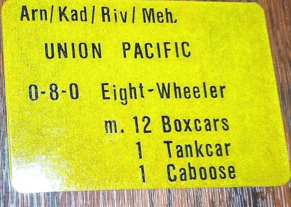 Union Pacific 0-8-0 Eight-Wheeler + 12 Boxcars 1 Tankcar 1 Caboose N 1:160 å *