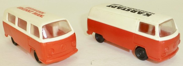 2 x T2 VW Bus Transporter JEAN rot weiß Karstadt Erdmann ca 1:64 å *