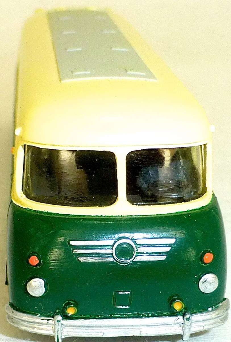 KML 110 Krauss Maffei Hamburg grün beige mit Oberlichtern H0 1:87 OVP V