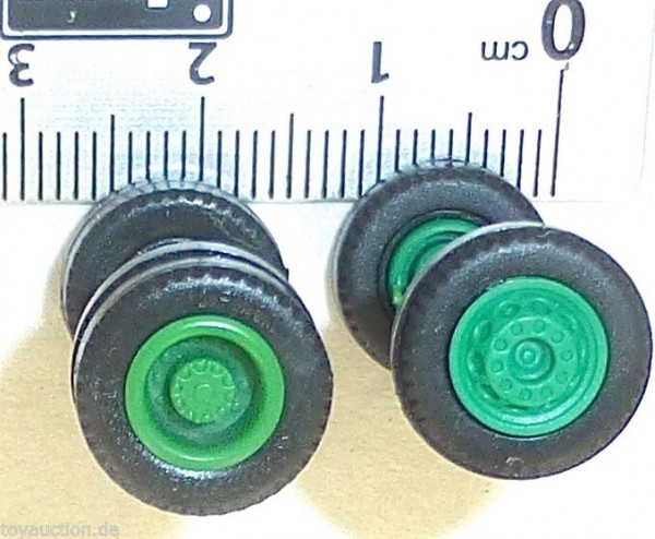 100 x Radsatz ca 28mm Achsbreite grün Felge Plastik Herpa Albedo 1:87 3802 å *