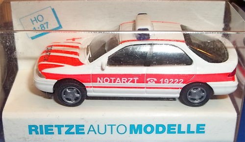 Ford Mondeo Ghia NOTARZT Rietze H0 1:87 OVP å