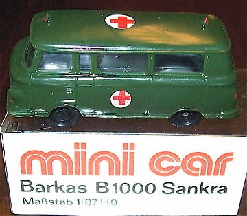 Barkas B 1000 SANKRA Sanitäts Krankenwagen olivgrün mini car OVP 1/87 å HM2