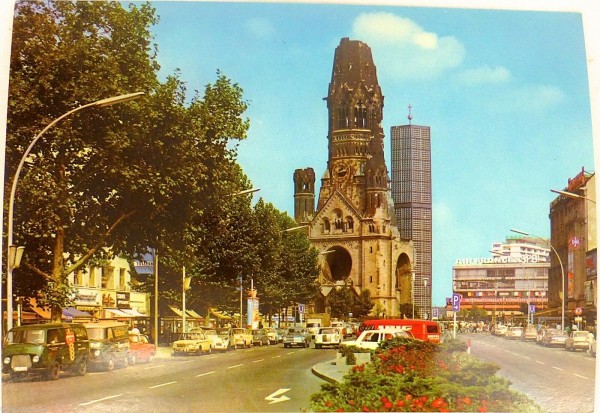 KuDamm Kaiser Wilhelm Gedächtniskirche Berlin Ansichtskarte 50 60er Jahre 01 å *