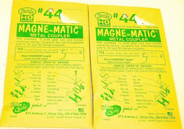 2 x KADEE 44 Magne Matic Couplers H0 1:87 å *