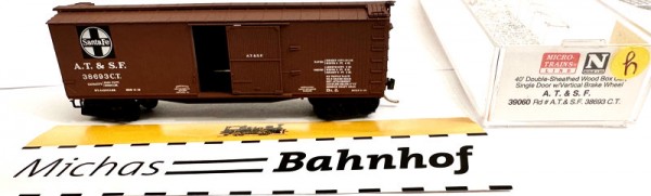 Micro Trains Line 39060 40&#039; Wood Box Car A.T. &amp; S.F. 38693 CT. N 1:160 ¥h å