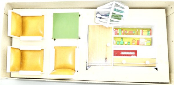 Wohnzimmer Puppenwohnzimmer Vero Holz DDR neuwertig OVP HV2 å
