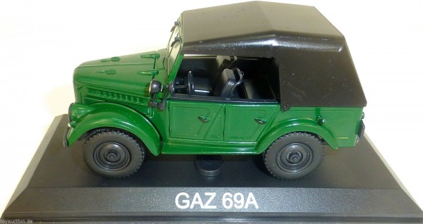 GAZ 69A PKW grün NEU 011 1:43 µ