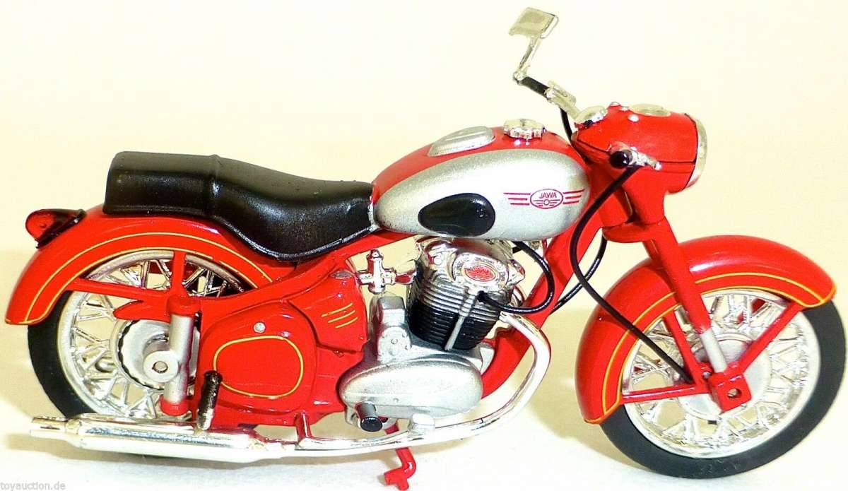 Ixo Jawa 500 DDR-Motorradmodell 1:24 – Inkl. Individuellem Wunschkennzeichen, Ca. 9 Cm
