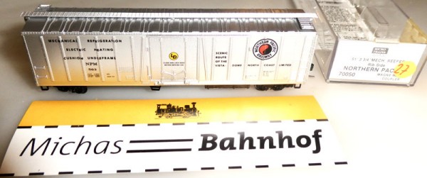 Northern Pacific 563 51&#039; Rib Side Reefer Micro Trains Line 70050 1:160 OVP R27 å