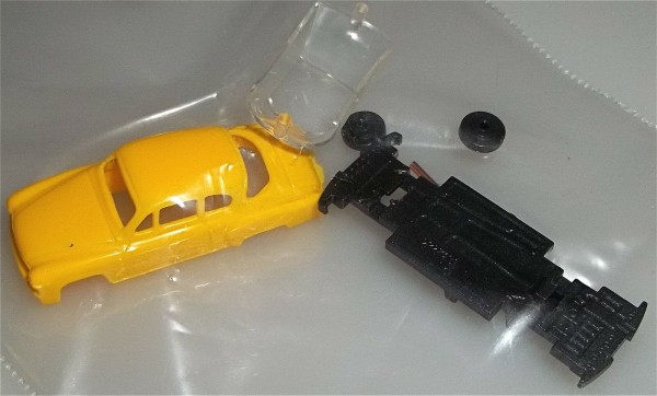 Wartburg Coupé gelb TT Bausatz 1/120 zum zusammenbauen Bausatz å *
